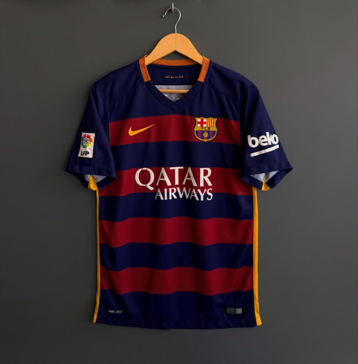 Barcelona home 2015/16