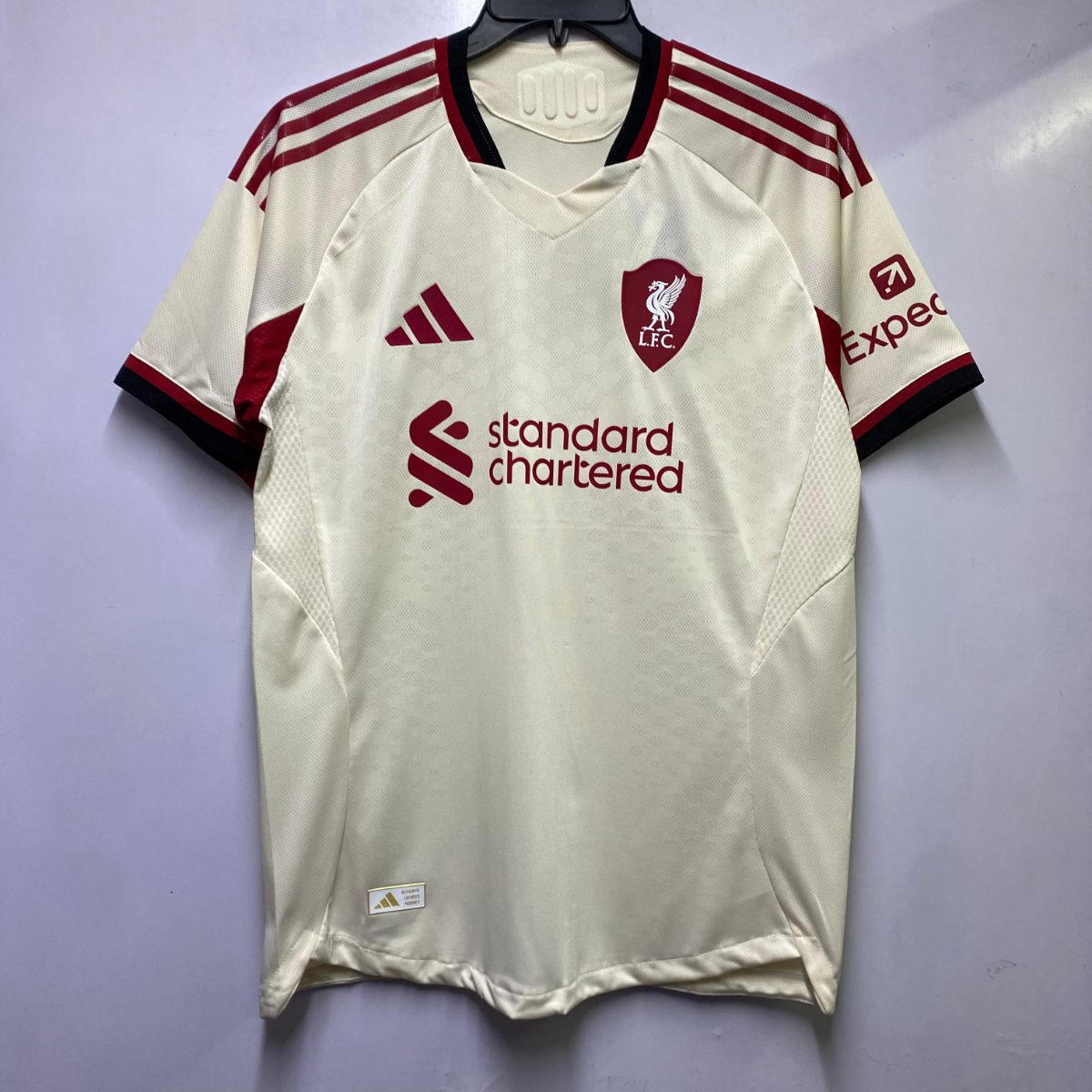 Liverpool away player version 25/26