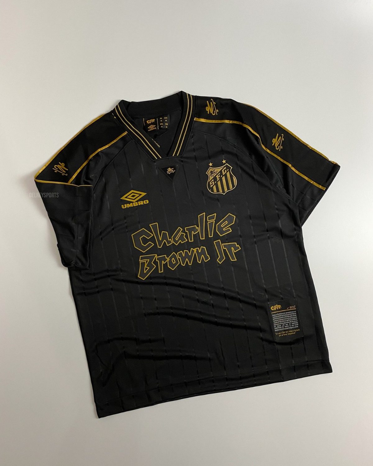 Santos Charlie Brown Jersey