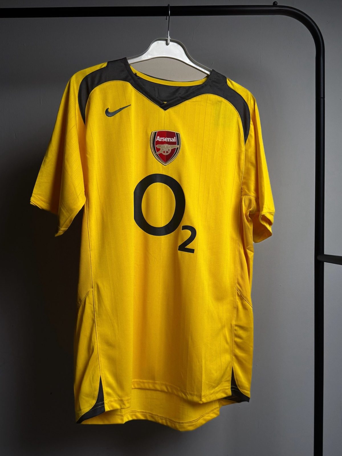 Arsenal Away 2005/06 Jersey